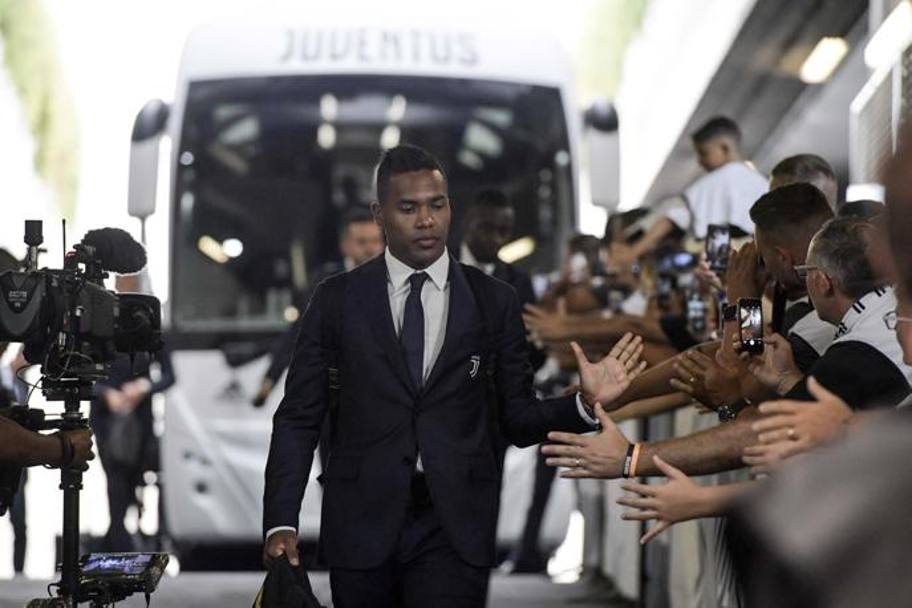 Alex Sandro Getty Images